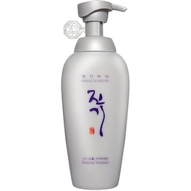 Daeng Gi Meo Ri - Jin Gi Vitalizing Hair Treatment (500ml) - Korean Herbal Nourishment, Frizz Control, Split End Repair, Glossy Shine, Ideal for All Hair Types, package may vary.