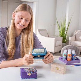 Fun Express DIY Wood Hinged Boxes - Set of 12 - Crafts for Kids - Make treasure chests, jewelry boxes, gift containers and more