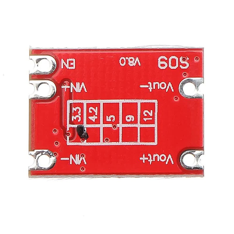 MakerMind Voltage Converter DC-DC 3V-15V to 3.3V Step-Down/Step-Up Buck Boost