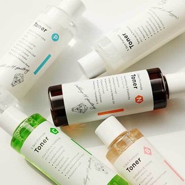 Village 11 Factory [Village 11 Factory] Skin Formula Alphabet Toner 250ml - C Skin Formula Toner / [빌라쥬11팩토리]스킨 포뮬라 알파벳 토너 250ml - C스킨 포뮬라 토너