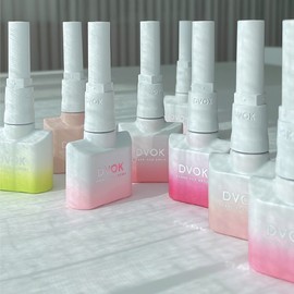 Divock Divok Cherry Blossom Syrup Glitter Magnet Gel + 30 parts / 디보크 벚꽃 체리블라썸 시럽 글리터 자석젤+파츠30개
