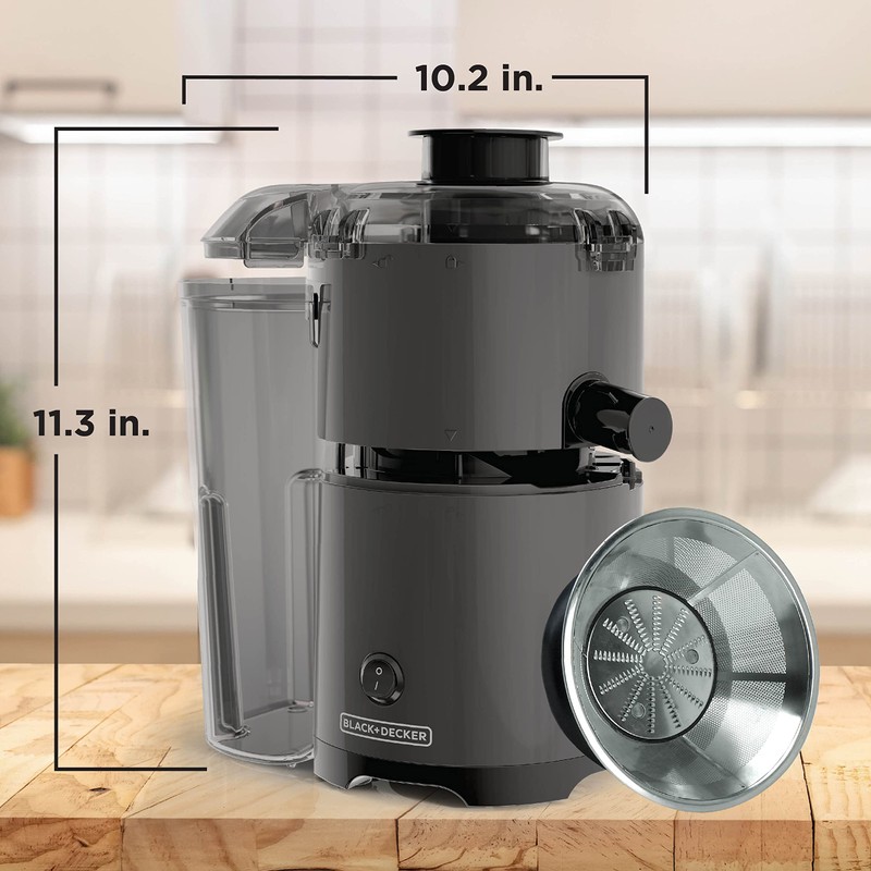 BLACK+DECKER Quiet Fruit & Vegetable Juicer, JE2500B, Non-Drip Spout, Compact