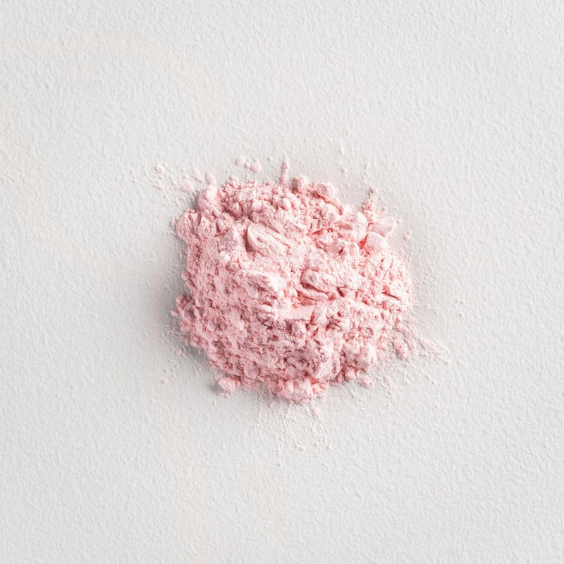 W7 Pink Blur Loose Setting Powder - Weightless Brightening &