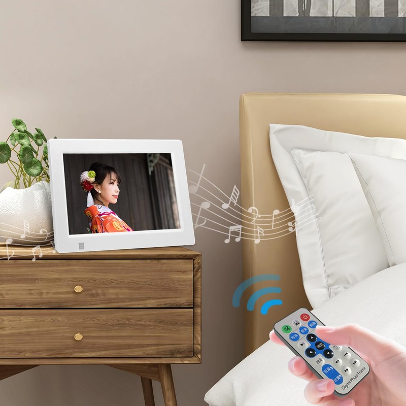 Moonka Digital Photo Frame 7-Inch 1024x600 Full Viewing Angle Photo/Video/Music