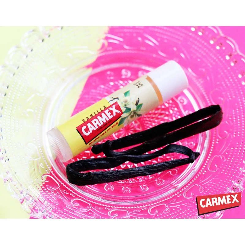 Carmex Moisturizing Lip Balm Classic Stick Vanilla SPF15