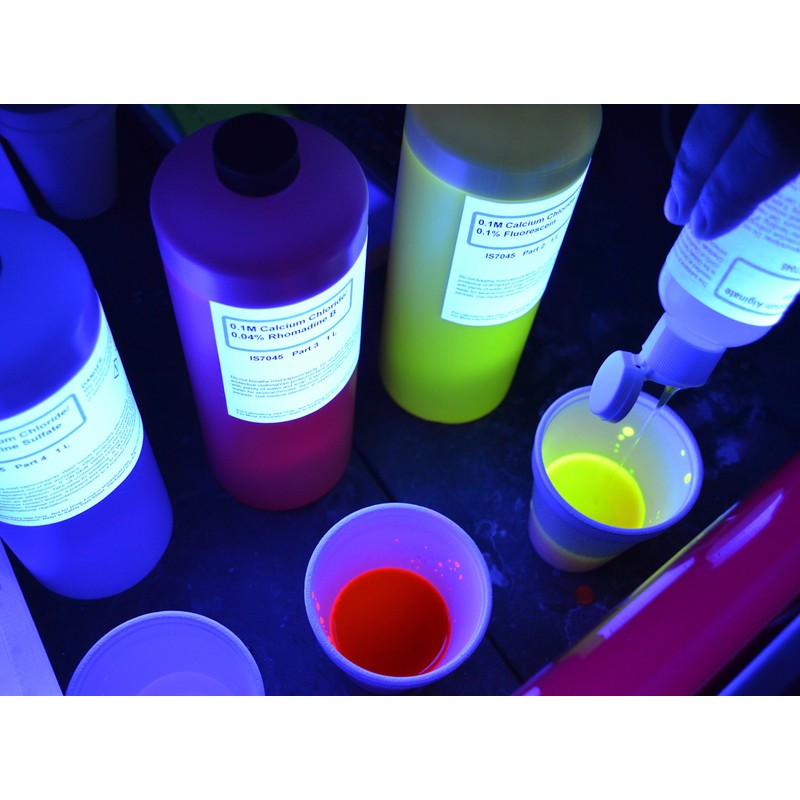 ALDON Innovating Science: Polymers Kit - Making Flourescent Worms