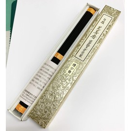 Araji Umekodo Long Incense Sticks, Smokey Sandalwood Koyoshika Long Bunch of 1, Small Smoke, Less Flickering Incense, Require Law Act, Incense #208