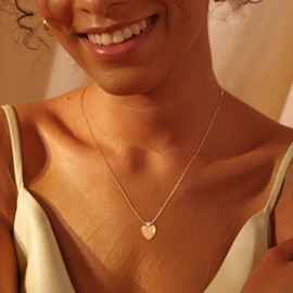 Fettero Heart-shaped Necklace 14K Gold-plated Necklace Chain Hypoallergenic Necklace with Letters A-Z, Brass