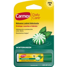 Carmex, Bálsamo Labial Hidratante Daily Care WinterGreen, Protege y Suaviza, Resiste al Agua, con Protección Solar FPS 15, 4.25 gr