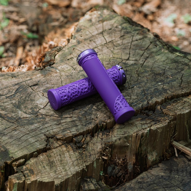 Funn Hilt JR Mountain Bike Handlebar Grips With Single Lock