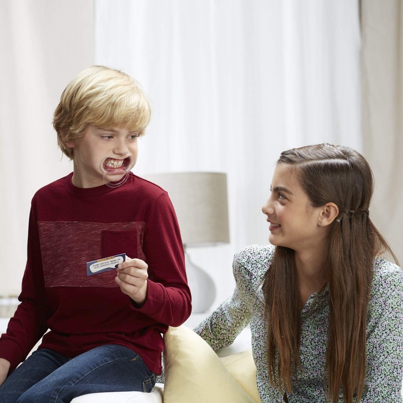 Hasbro C31451010 Klartext Kinder gegen Eltern, französische Ausgabe