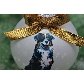 D113 Hand-made Christmas Ornament dog Border Collie Tri sitting happy grin (gold
