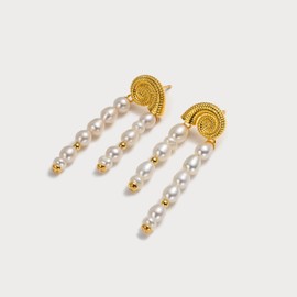 CAFFTI Pearl Earrings for Women 18K Gold Plated Freshwater Cultured Seashell Dangle Earrings Beach Jewelry