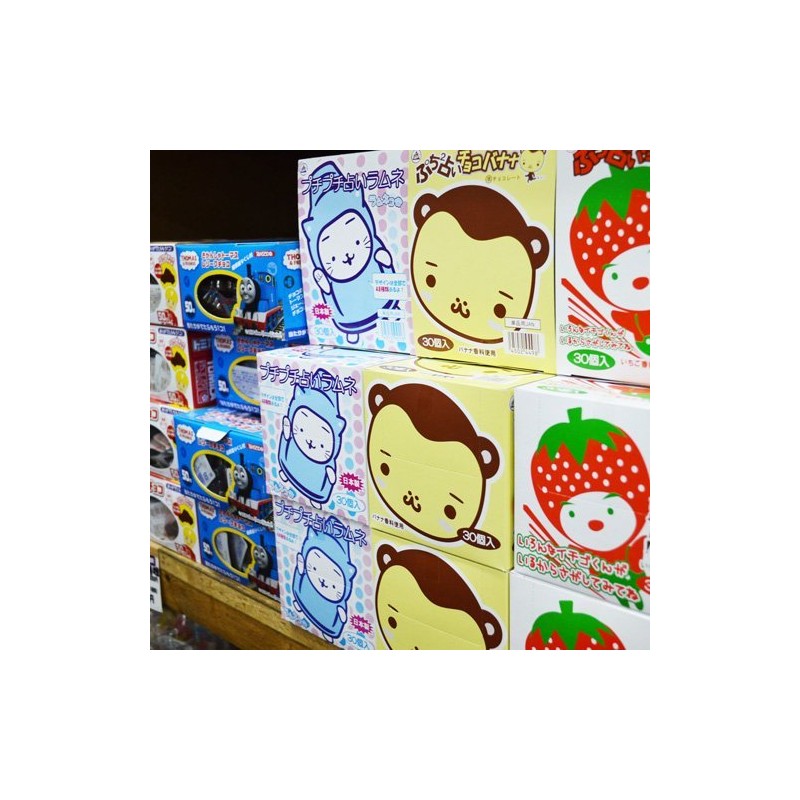 Japanese Dagashi 18 pcs assortment & Cup Noodles ramen BUTAMEN
