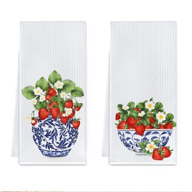 Cilrii Chinoiserie Strawberry Kitchen Towels, Blue and White Porcelain Strawberry Dish Tea Towels, Grandmillennial Strawberries Fruit Hand Towel for Bathroom Kitchen, 16x24 Inch Set of 2