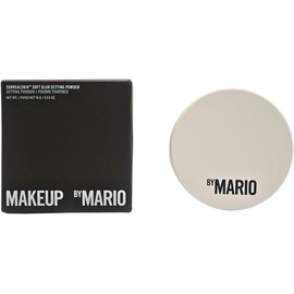 Makeup By Mario- CONTROL DE BRILLO POR 12 HORAS: Este polvo suelto de rendimiento profesional mantiene tu maquillaje fresco por hasta 12 horas mientras difumina las imperfecciones y brinda un acabado