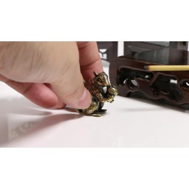 Antique Solid Small Squirrel Ornament Solid Copper Statue Figurines Brass Squirrel Nuts Tea Pet Incense Holder Desk Decor Creative