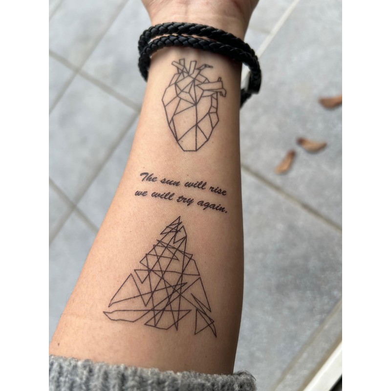 2 Sheets Temporary Triangle Tattoo Bracelet Tattoo Graphic Tattoos No.