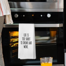 Mcehtle - Divertidas toallas de cocina sarcásticas, decoración de bar de vinos, regalos humorísticos para mujeres, regalos de amantes del vino, toallas de mano para baño, la vida es demasiado corta