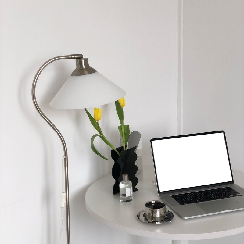 Flower Vase Modern Acrylic Decorative Unique Wavy Shape Vase for