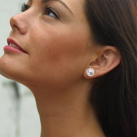 Souytgi Pearl Stud Earrings for Daughter Granddaughter Birthday Gifts for Friend Bestie Bridal Simulated Pearl Earrings for Women Pearl Earrings for Girlfriend Wife Wedding Earrings 12 Pairs