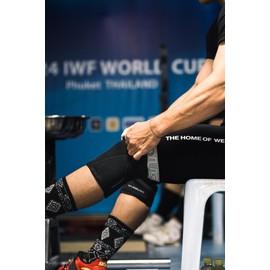 7 mm Neoprene Knee Sleeves (Pair). Support for Men & Women, Weightlifting, Squats, Powerlifting, Snatch and Clean (XS)