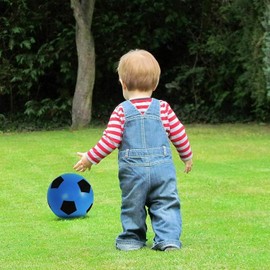 Size 4 Football | Sponge Foam Soccer | Outdoor Games for Kids | Indoor Football, Adults’ Garden, and Beach Games for Families | Toddlers | 17.5cm (Blue)
