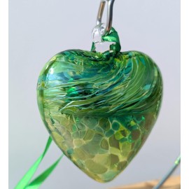 May Emerald 8cm Birthstone Glass Heart