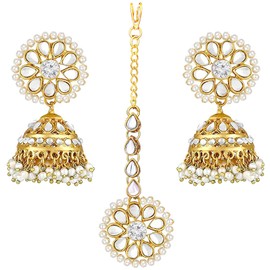 Aheli Kundan Pearl Jhumki Pendientes con Maang Tikka Indian Traditional Bollywood Conjunto de joyería de moda para mujeres y niñas
