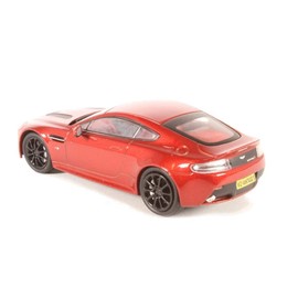 Oxford Diecast AMVT001 Aston Martin V12 Vantage S Volcano Red