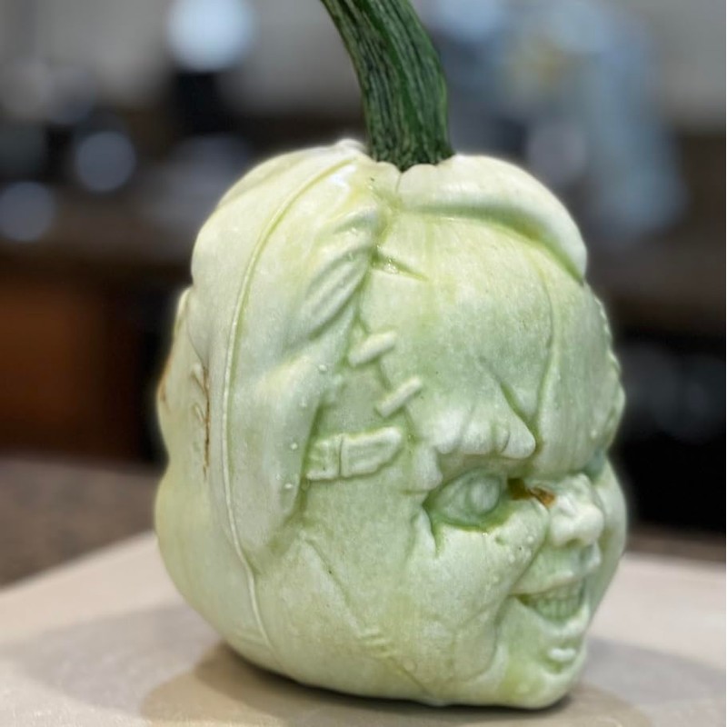 Horror Doll Pumpkin Mold for Growing Creepy Doll Shaped Pumpkin