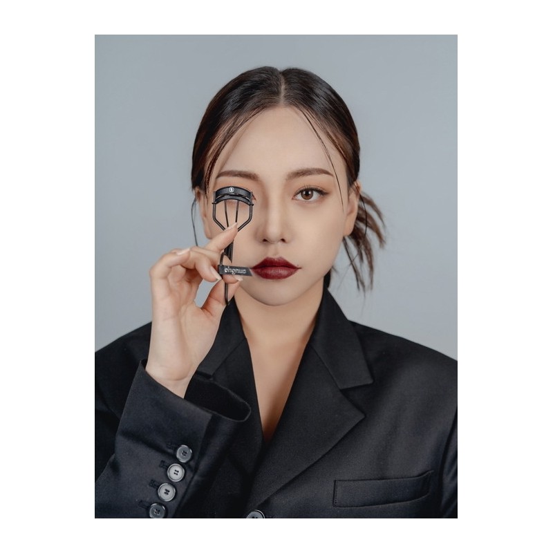 Ognus Cynical Lash Eyelash Curler / 오그너스 씨니컬 래쉬 뷰러