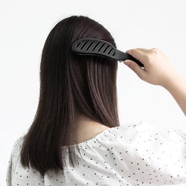 Hair Comb, Hair Brush Wet and Dry Comb Nylon Styling Hairdressing Hair Massage Brush Curved Comb (black)