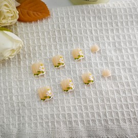 24Pcs Summer Press on Toenails French Tip Fake Toe Nails with Cute Daisy Designs Reusable Acrylic Toenails Full Cover Glossy False Toenails for Women Girls Summer Nail Art Decoration