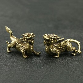 Milisten 1 Pair Brass Feng Shui Pi Yao Figure Chinese Pi Xiu Ornament Bronze Pixiu Dragon Beast Evil Spirits Statue Amulet Symbol of Wealth for Good Protection Home Decoration