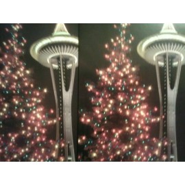 CHRISTMAS TIME @ THE SPACE NEEDLE Lot of 2 BEAUTIFUL CHRISTMAS CARDS SEASON'S GREETINGS SPACE NEEDLE SEATTLE WA
