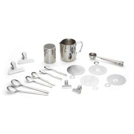 Echtwerk Coffee Accessory Set, 23 Pieces, Milk Foam Jug 350 ml, Cocoa Shaker, 4 x Espresso, 4 x Cappuccino, 4 x Latte Macchiato Spoons, 4 x Coffee Clips, 4 x Coffee Stencils, Coffee Measuring Spoons,