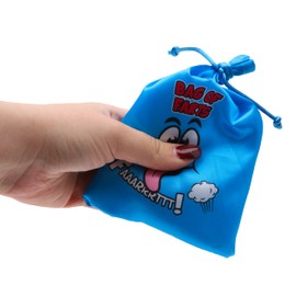 Toyland® Funny Face Bag Of Farts – Novelty Children's Prank Toys – Party Bag Fillers - Fun Secret Santa Gift – Random blue or red delivery