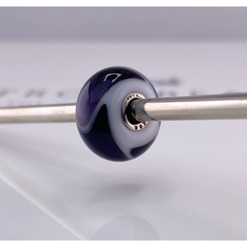 Trollbeads Purple Armadillo Retired 2016 Glass Bead