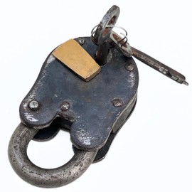 Antique Style Rustic Cast Iron Padlock Heavy Duty Skeleton Key Lock Set Medieval Iron for Main Door or Jail Locker (5X3X1 inches)