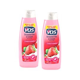 Moisture Milks Conditioner Cream, 12.5 oz, Strawberries by Vo5 (Pack of 2)