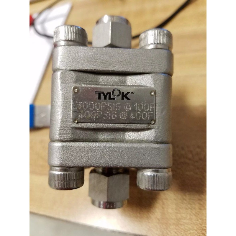 Tylok 3/8" Stainless Compression Ball Valve 3000 WOG
