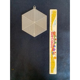 Uniek Plastic canvas shapes - Circle / Round , Heart, Hexagon, Star - Hexagon (set of 5 / $5.00)