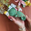 KNITTY CRITTERS Hello Crafts - Pouch Pals - Karen Chameleon