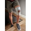 FUTURO Knie-Bandage mit seitlicher Unterstützung 46164, M (36.8 - 43.2