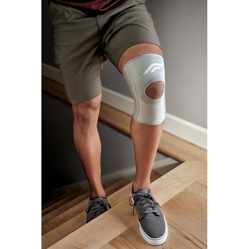 FUTURO Knie-Bandage mit seitlicher Unterstützung 46164, M (36.8 - 43.2