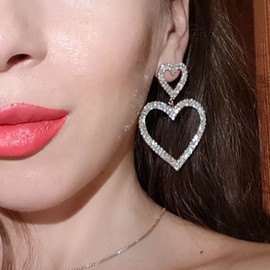 Yienate Boho Pearl Heart Dangle Drop Earrings Gold Baroque Pearl Earrings Heart Hoop Drop Earrings Pearl Stud Earrings Statement Wedding Prom Heart Earrings Jewellery for Women and Girls, Crystal