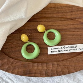 Retro Simple Acrylic Hoop Statement Drop Earrings, Fashion Oval for Women Minimalist Statement Hypoallergenic Drop Earrings (Light Green)