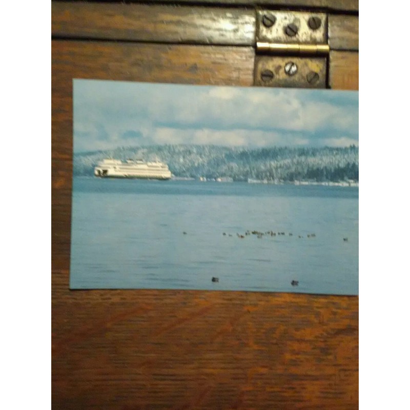 PACIFIC NORTHWEST WASHINGTON STATE FERRIES CHRISTMAS POST CARD FERRY IN