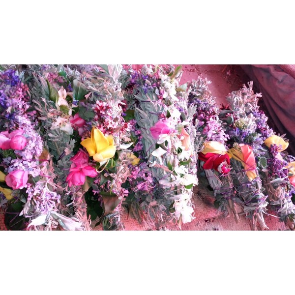 20 Fresh Smudge/ sage lilacs roses herbs arrangements wholesale box